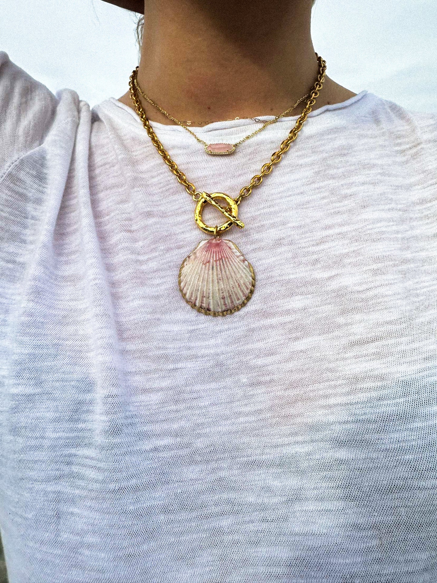 Chunky shell necklace 🐚